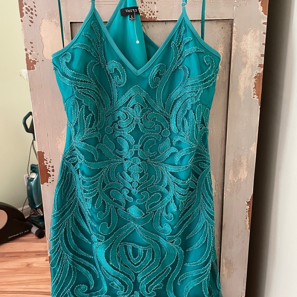 Dress/verty - Picture 2 of 13